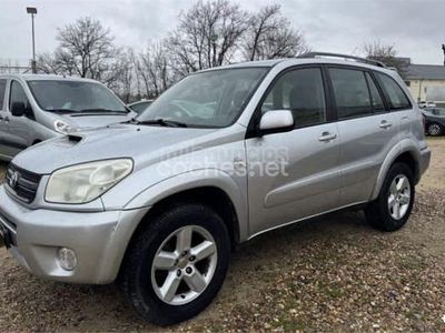 Usado Toyota RAV4 Executive 116 CV (85 kW) 2005 Gris / plata SUV