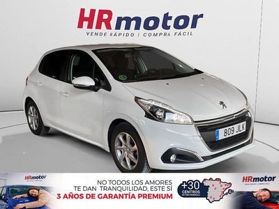 Usado Peugeot 208 Style 82 CV (60 kW) 2016 Blanco Utilitario