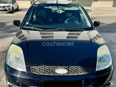 Usado Ford Fiesta Sport 90 CV (66 kW) 2005 Negro Utilitario