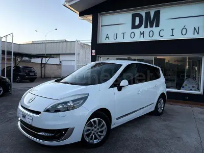 Usado Renault Scénic III Dynamique 110 CV (80 kW) 2012 Blanco Monovolumen
