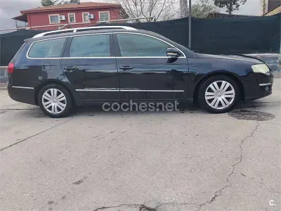 Usado VW Passat Highline 140 CV (102 kW) 2006 Negro Familiar