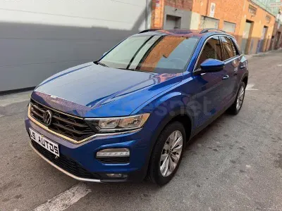 Usado VW T-Roc Advance 150 CV (110 kW) 2021 Azul SUV