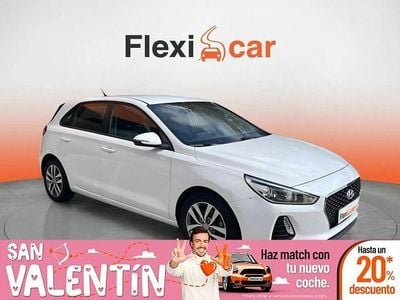 Usado Hyundai i30 Style 136 CV (100 kW) 2019 Blanco Berlina