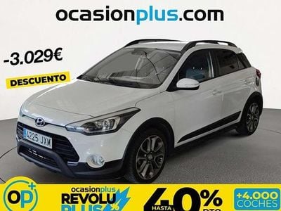 Usado Hyundai i20 99 CV (72 kW) 2017 Blanco SUV