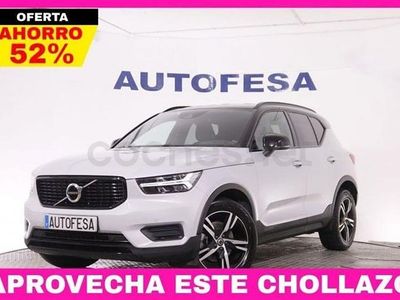 Käytetty Volvo XC40 R-Design 197 HP (144 kW) 2021 Valkoinen Katumaasturi