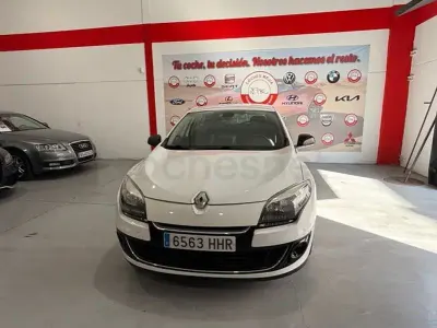 Usado Renault Mégane III Dynamique 110 CV (80 kW) 2011 Blanco Berlina