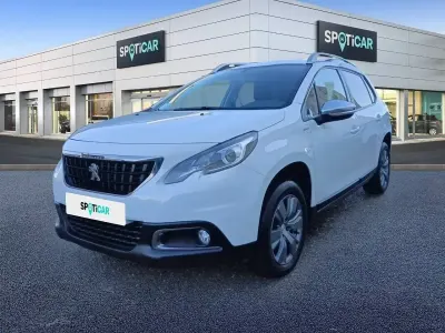 Usado Peugeot 2008 Signature Sky 82 CV (60 kW) 2019 Blanco SUV