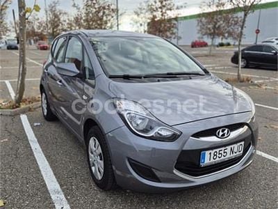 Usado Hyundai ix20 90 CV (66 kW) 2015 Gris / plata Utilitario