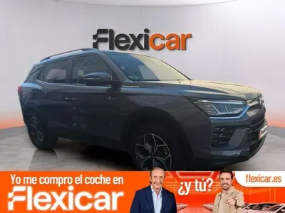 Usado SsangYong Korando 148 CV (108 kW) 2022 Gris SUV