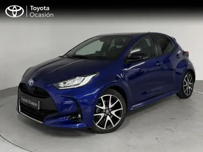 Usado Toyota Yaris Hybrid Style 116 CV (85 kW) 2021 Azul cobalto Berlina