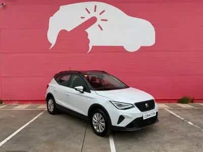 Usado Seat Arona Style 110 CV (80 kW) 2022 Blanco SUV