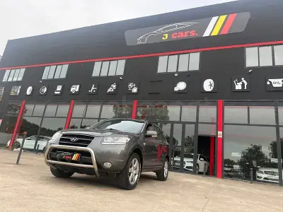 Usado Hyundai Santa Fe Style 155 CV (114 kW) 2010 Gris / plata SUV