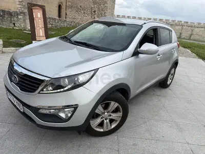 Usado Kia Sportage 115 CV (84 kW) 2013 Gris / plata SUV