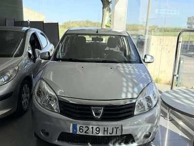 Usado Dacia Sandero Lauréate 75 HP (55 kW) 2012 Cinzento Citadino
