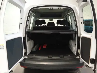 Usado VW Caddy 102 CV (75 kW) 2020 Blanco Monovolumen