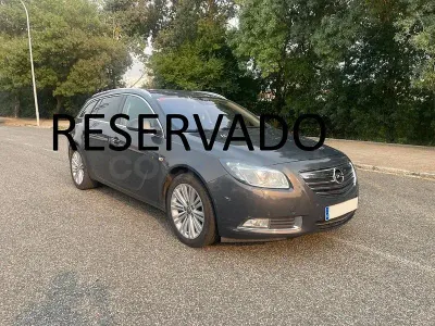 Usado Opel Insignia Excellence 130 CV (95 kW) 2013 Negro Familiar