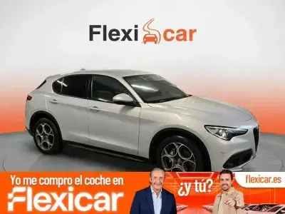 Usado Alfa Romeo Stelvio Sprint 160 CV (117 kW) 2022 Gris SUV