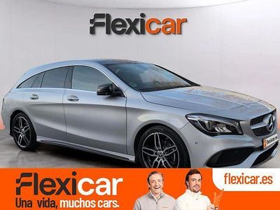 Usado Mercedes CLA200 Shooting Brake 136 CV (100 kW) 2017 Gris Familiar
