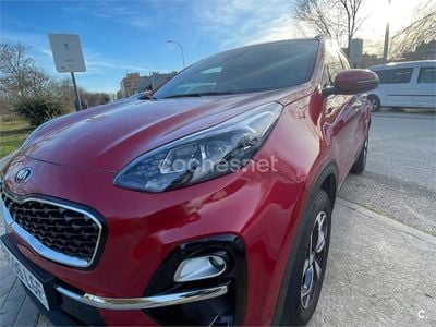 Usado Kia Sportage Plus 132 CV (97 kW) 2020 Granate SUV