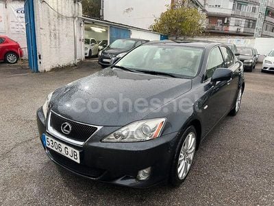 Gris / plata Usado 2008 Lexus IS220d Luxury Line Berlina | 8000 € (Precio justo)