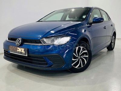 Usado VW Polo Life 95 CV (69 kW) 2023 Azul Berlina