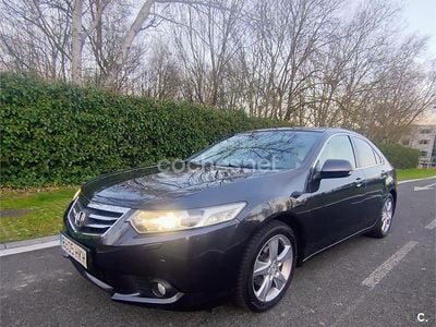 Negro Usado 2012 Honda Accord Lifestyle Berlina | 11.900 € (Precio justo)