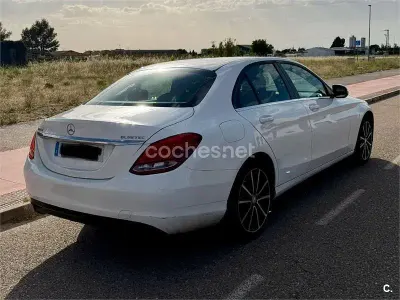 Usado Mercedes C220 170 CV (125 kW) 2014 Blanco Berlina