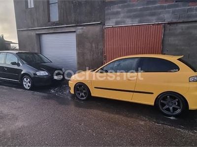 Amarillo Usado 2008 Seat Ibiza CUPRA Berlina | 6000 €
