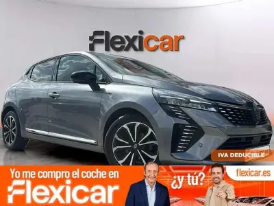 Usado Renault Clio Techno 91 CV (66 kW) 2024 Gris Utilitario