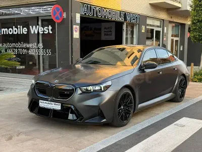 Usado BMW M5 Competition Edition 727 CV (534 kW) 2025 Gris / plata Berlina
