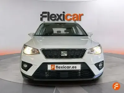 Usado Seat Arona Ecomotive 95 CV (69 kW) 2020 Blanco SUV