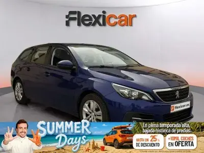 Usado Peugeot 308 SW Access 100 CV (73 kW) 2019 Azul Familiar