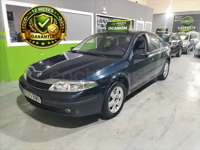 Usado Renault Laguna II Expression 120 CV (88 kW) 2002 Verde Berlina