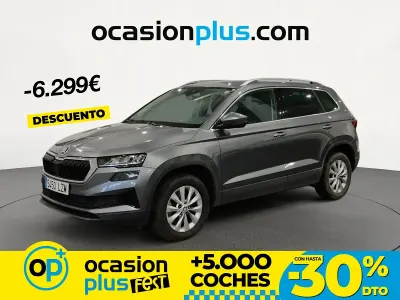 Usado Skoda Karoq Ambition 115 CV (84 kW) 2022 Gris / plata SUV