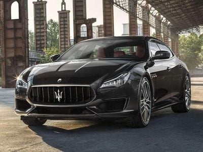 Usado Maserati Quattroporte 400 CV (294 kW) 2007 Gris Berlina