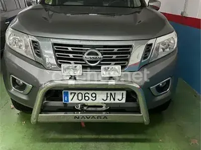 Usado Nissan Navara 160 CV (117 kW) 2016 Beige Pickup/Camioneta