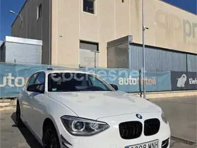 Usado BMW 116 Sport Line 136 CV (100 kW) 2013 Blanco Utilitario