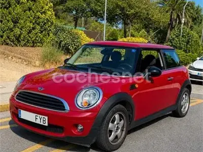 Usado Mini ONE 90 CV (66 kW) 2007 Rojo Utilitario