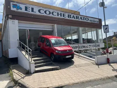 Usado Citroën Berlingo Live 110 CV (80 kW) 2019 Rojo Monovolumen
