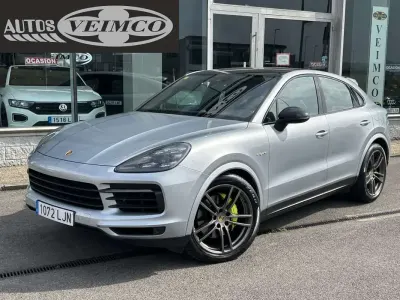Käytetty Porsche Cayenne 462 HP (339 kW) 2020 Harmaa Katumaasturi