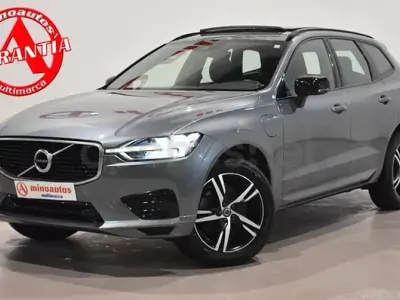 Usado Volvo XC60 R-Design 390 CV (286 kW) 2020 Gris / plata SUV