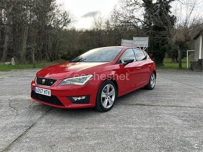 Usado Seat Leon ST FR 150 CV (110 kW) 2013 Rojo Familiar