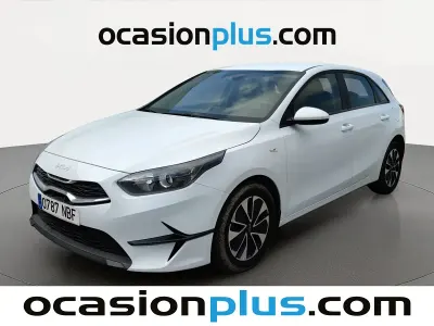Usado Kia Ceed 101 CV (74 kW) 2025 Blanco Utilitario