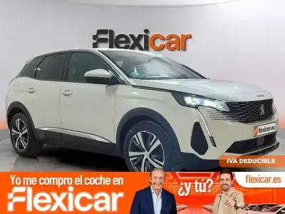 Usado Peugeot 3008 Allure 130 CV (95 kW) 2021 Blanco SUV