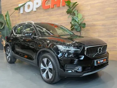 Usado Volvo XC40 211 CV (155 kW) 2022 Negro SUV