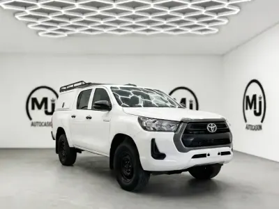 Usado Toyota HiLux Plus 150 CV (110 kW) 2023 Blanco Pickup/Camioneta