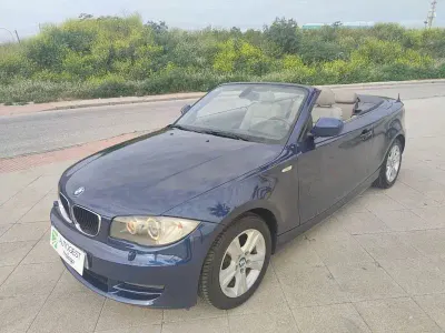 Usado BMW 118 Cabriolet 143 CV (105 kW) 2010 Azul Descapotable