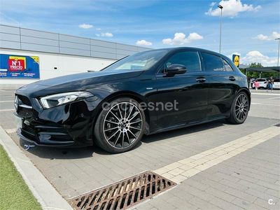 Usado Mercedes A180 116 CV (85 kW) 2021 Negro Berlina