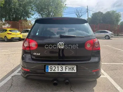 Usado VW Golf IV R 250 CV (183 kW) 2006 Negro Berlina