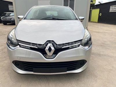 Usado Renault Clio IV LIMITED 75 CV (55 kW) 2016 Gris / plata Berlina